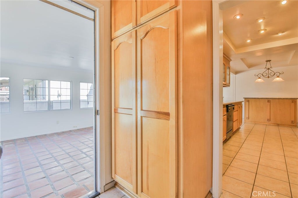 11231 Tigrina Avenue, Whittier, CA 90603 Offer Kitchen Pantry