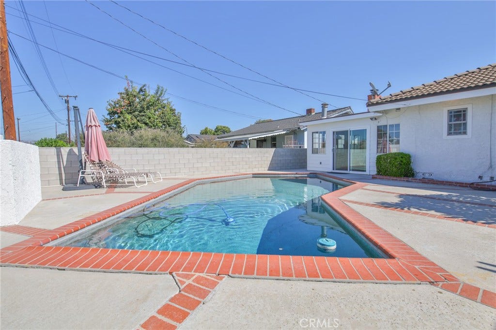 11231 Tigrina Avenue, Whittier, CA 90603 Pool