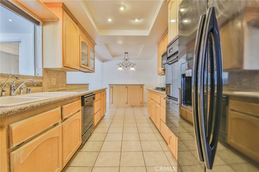 11231 Tigrina Avenue, Whittier, CA 90603 Kitchen