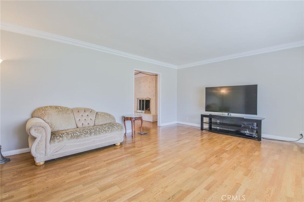 11231 Tigrina Avenue, Whittier, CA 90603 Livingroom