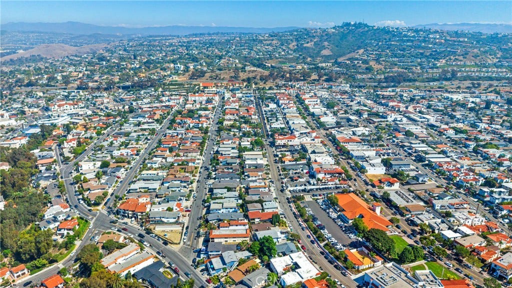 241 Avenida Serra, San Clemente, CA 92672