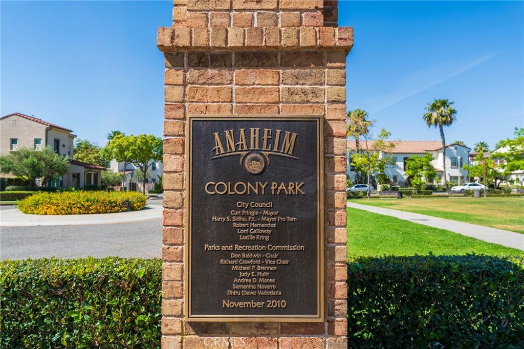 711 E Valencia, Anaheim, CA 92805