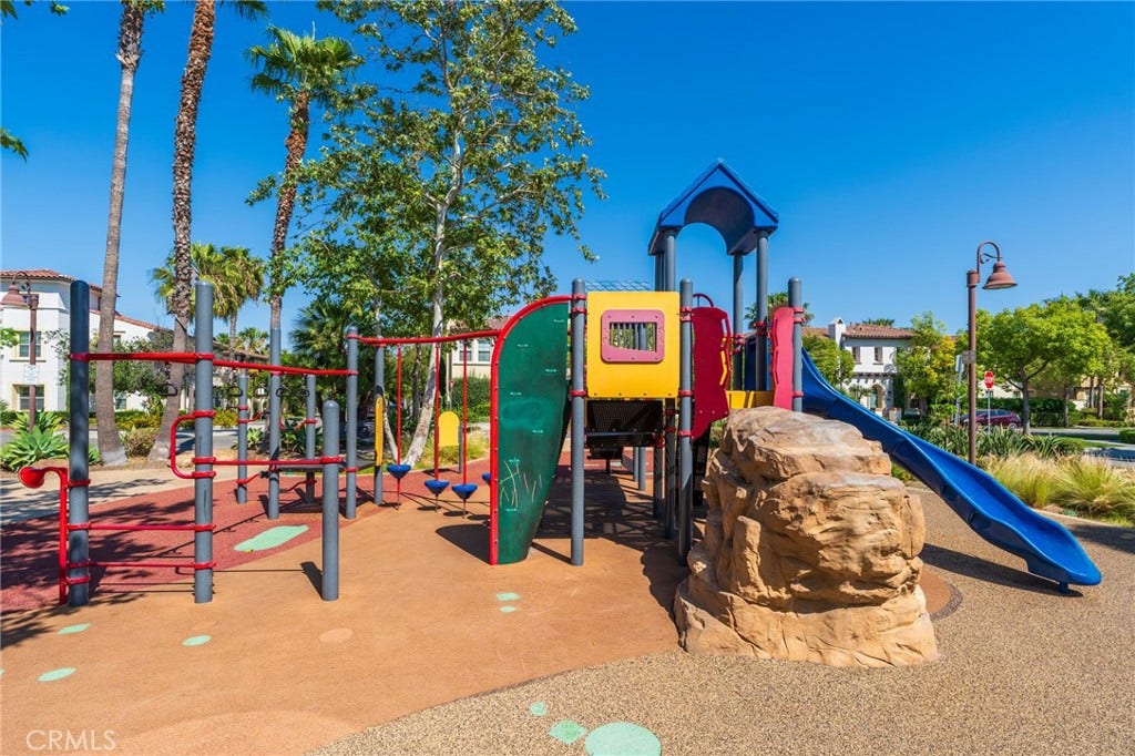 711 E Valencia, Anaheim, CA 92805