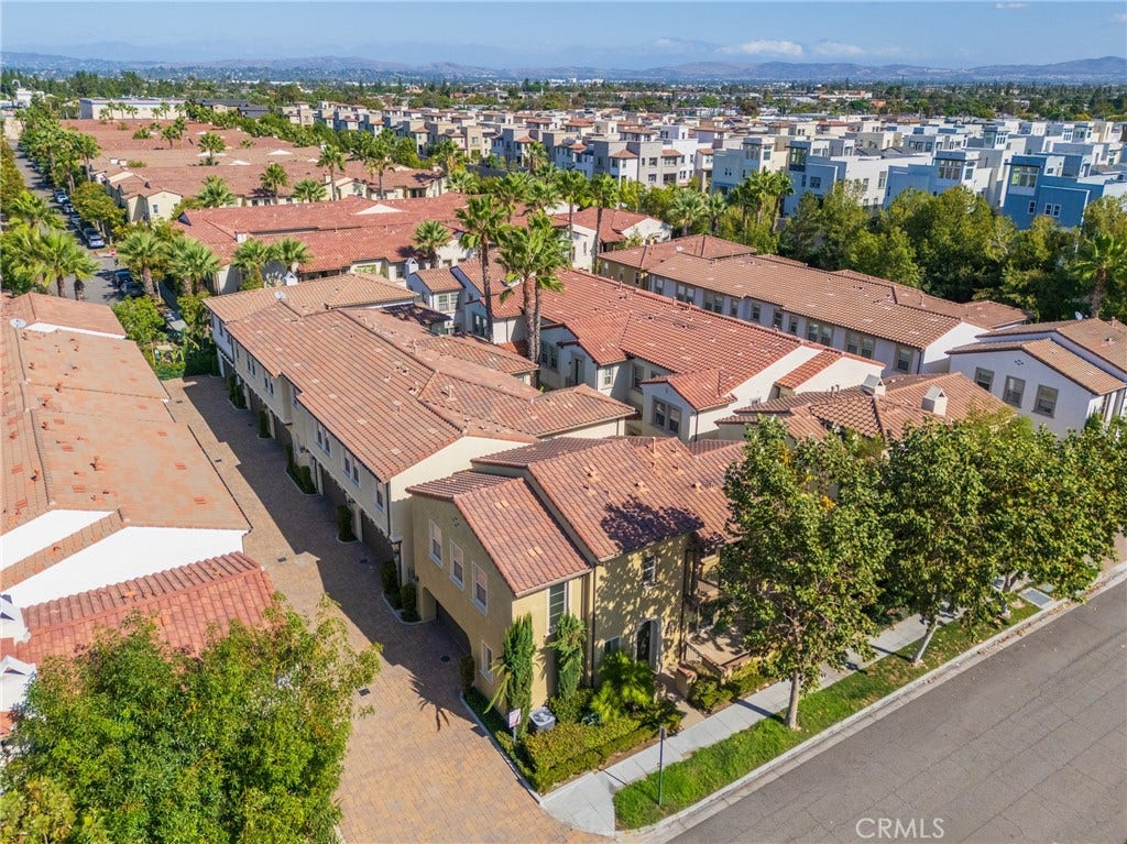 711 E Valencia, Anaheim, CA 92805
