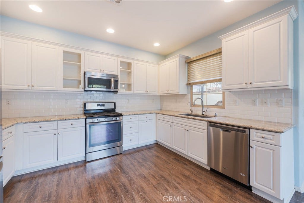 711 E Valencia, Anaheim, CA 92805