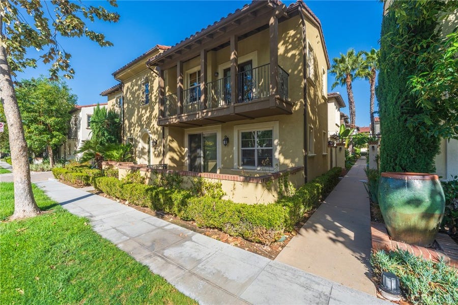 Property photo for 711 E Valencia, Anaheim, CA