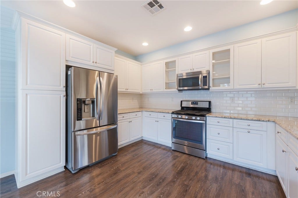 711 E Valencia, Anaheim, CA 92805
