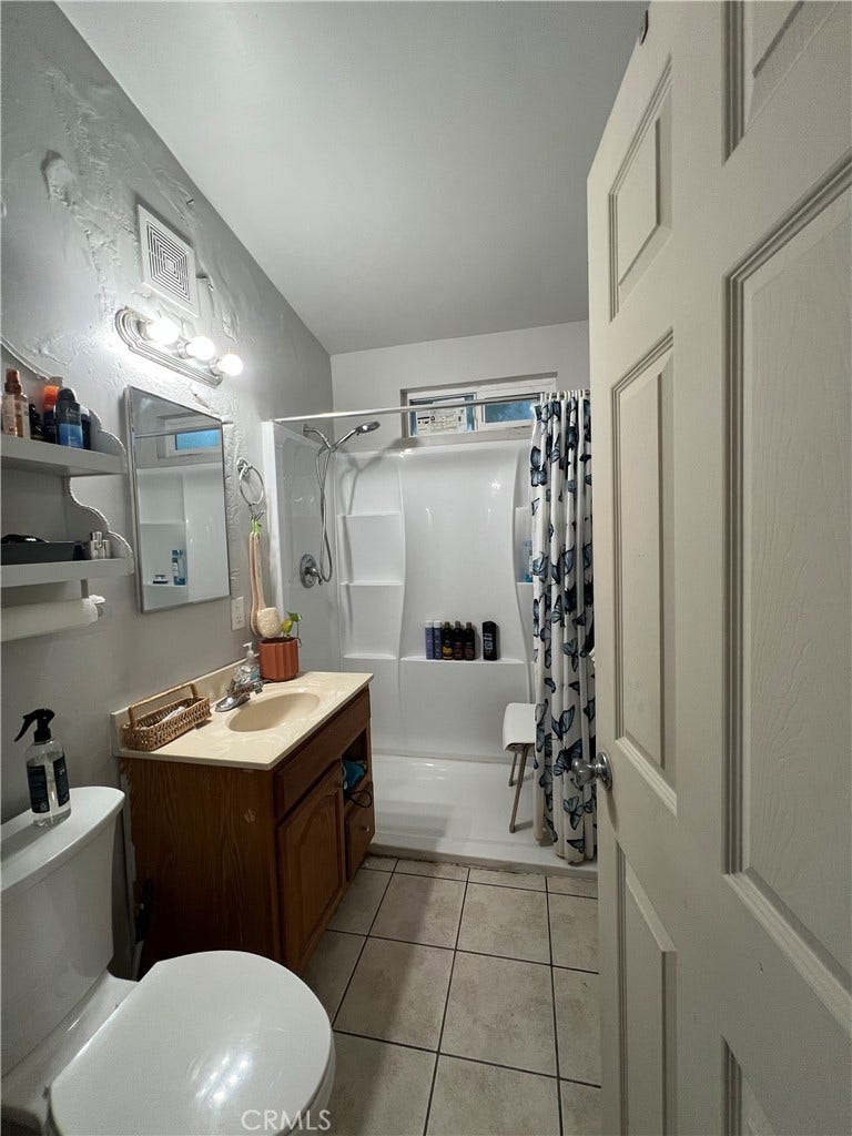 305 E Valencia, Fullerton, CA 92832 305 E Valencia, Fullerton, CA 92832