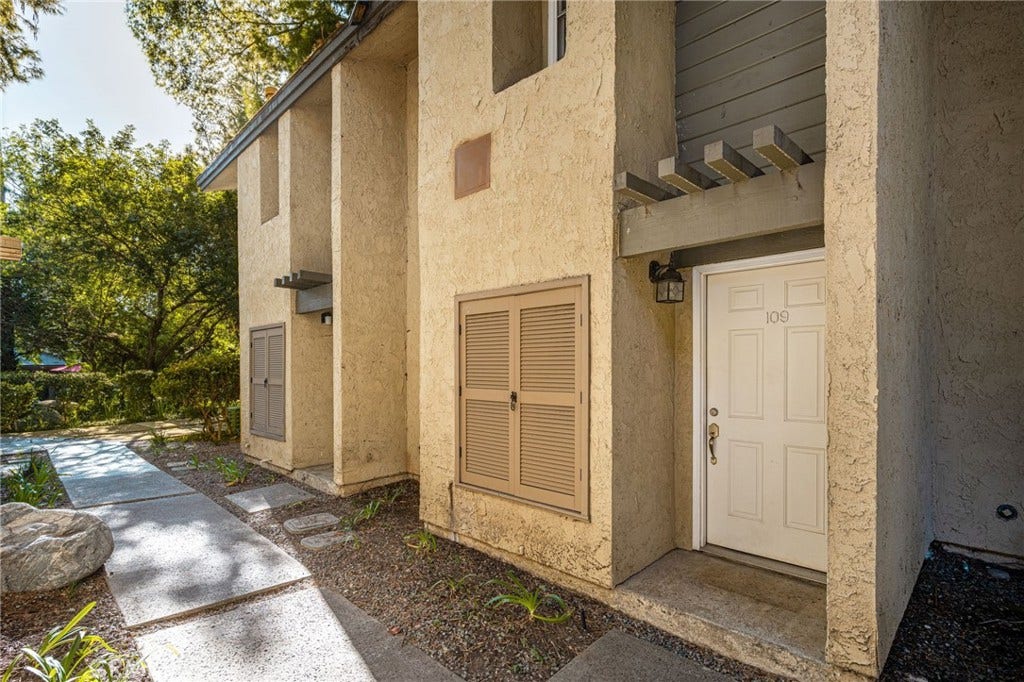 4900 E Chapman, #109, Orange, CA 92869 4900 E Chapman, #109, Orange, CA 92869