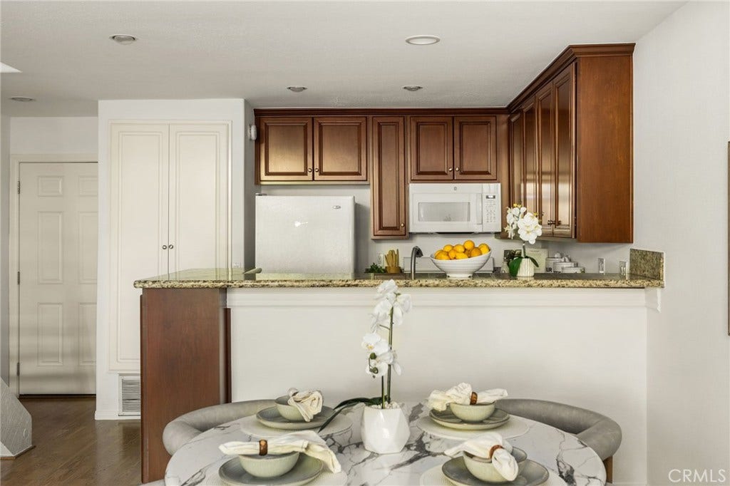 4900 E Chapman, #109, Orange, CA 92869 4900 E Chapman, #109, Orange, CA 92869