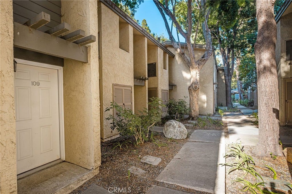 4900 E Chapman, #109, Orange, CA 92869 4900 E Chapman, #109, Orange, CA 92869