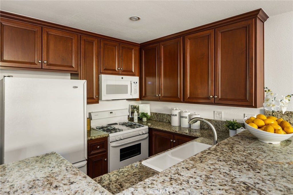 4900 E Chapman, #109, Orange, CA 92869 4900 E Chapman, #109, Orange, CA 92869