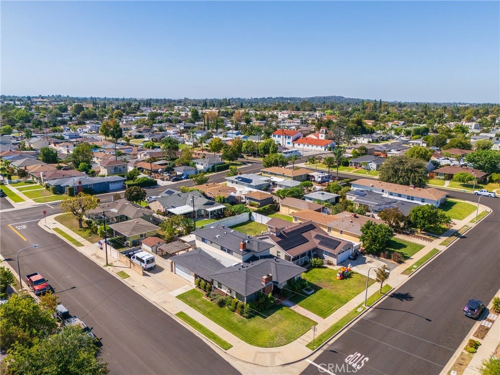 418 Union, Brea, CA 92821