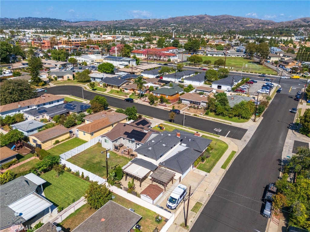 418 Union, Brea, CA 92821
