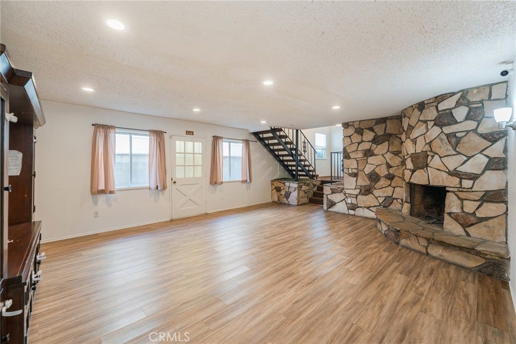 418 Union, Brea, CA 92821