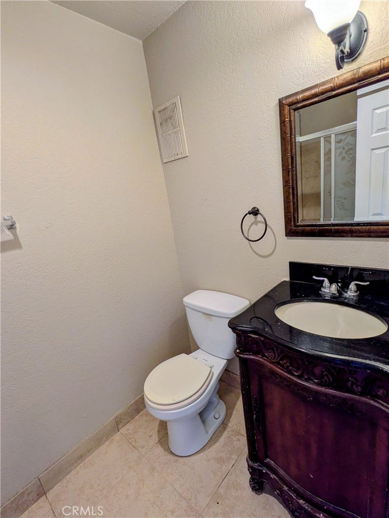 1764 Freeman Avenue, #6, Long Beach, CA 90804 1764 Freeman Avenue, #6, Long Beach, CA 90804