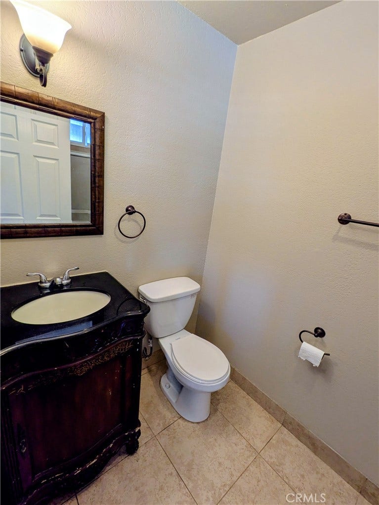1764 Freeman Avenue, #6, Long Beach, CA 90804 1764 Freeman Avenue, #6, Long Beach, CA 90804