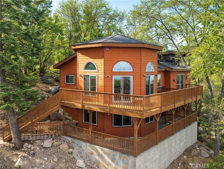 Property photo for 272 Manzanita Drive, Green Valley Lake, CA