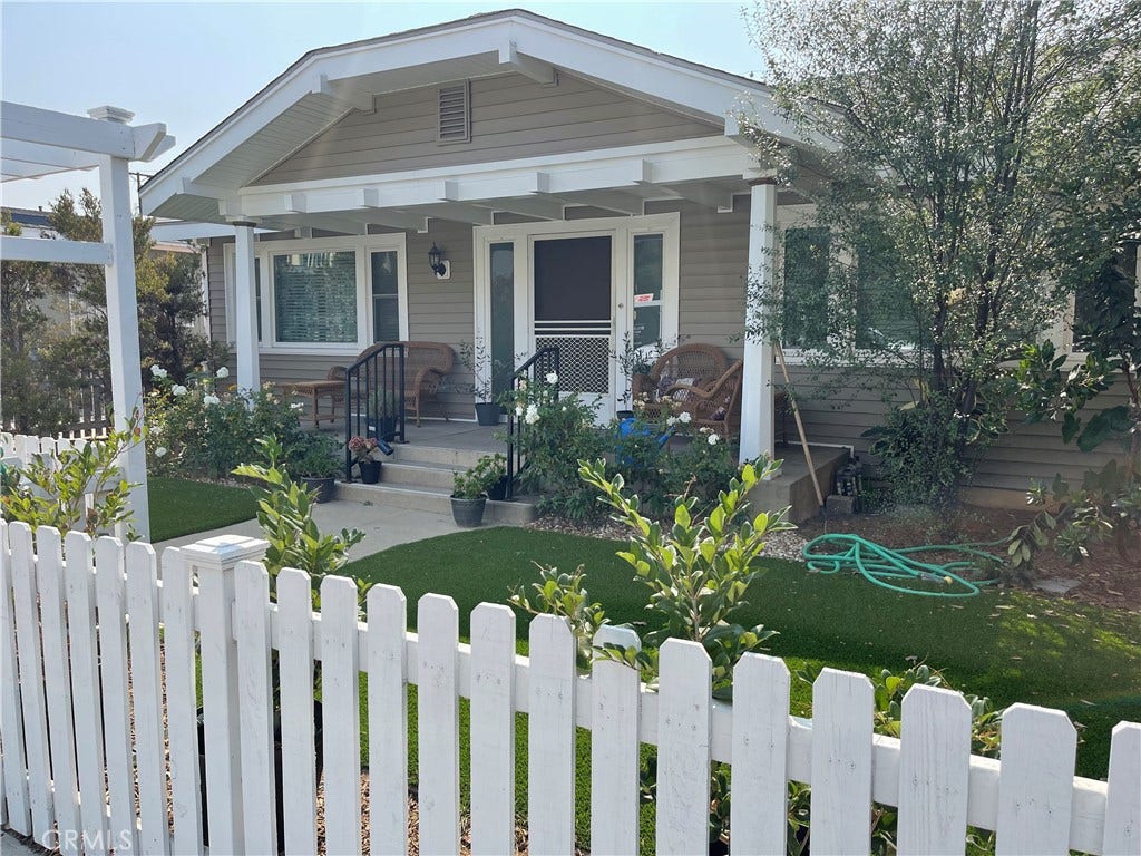 449 Redondo Avenue, Long Beach, CA 90814
