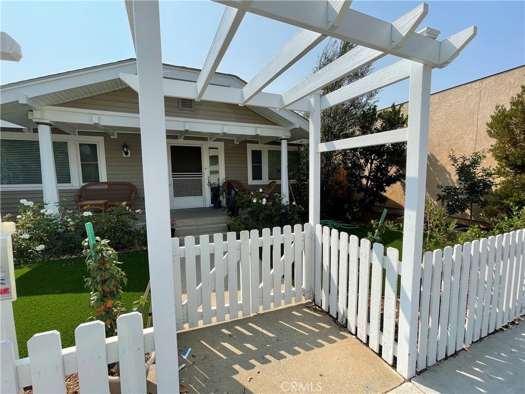449 Redondo Avenue, Long Beach, CA 90814