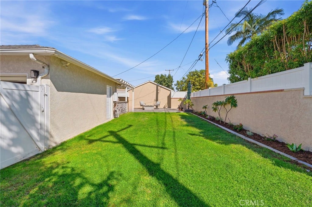 2000 Tevis, Long Beach, CA 90815