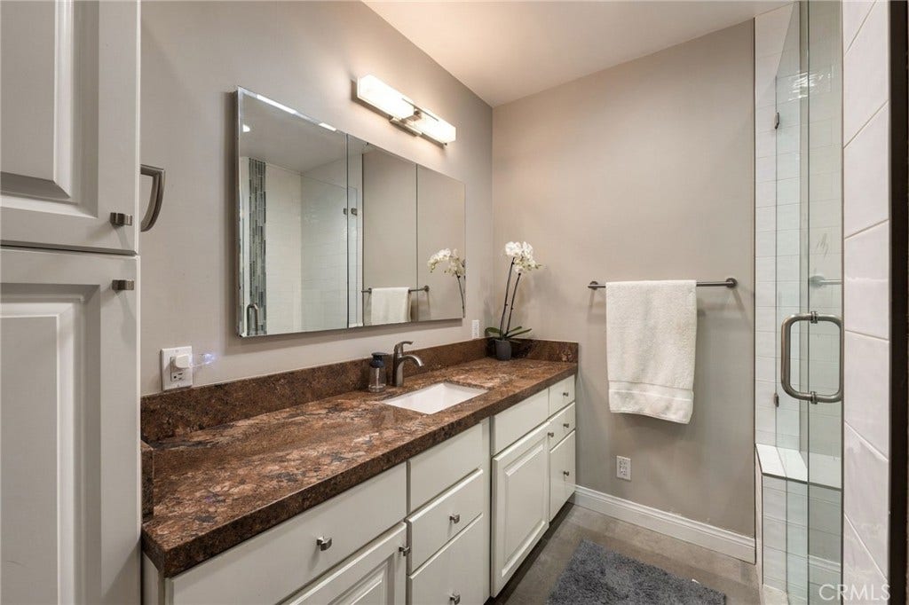 2000 Tevis, Long Beach, CA 90815