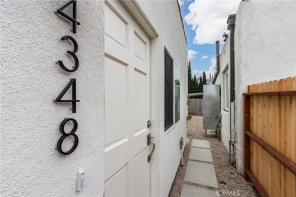 1050 S Plymouth, Los Angeles, CA 90019 1050 S Plymouth, Los Angeles, CA 90019