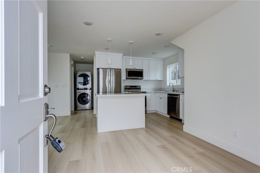 Property photo for 1050 S Plymouth, Los Angeles, CA