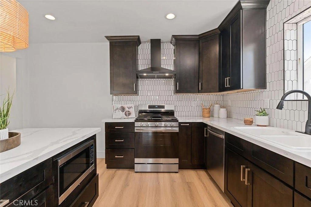 1050 S Plymouth, Los Angeles, CA 90019 1050 S Plymouth, Los Angeles, CA 90019