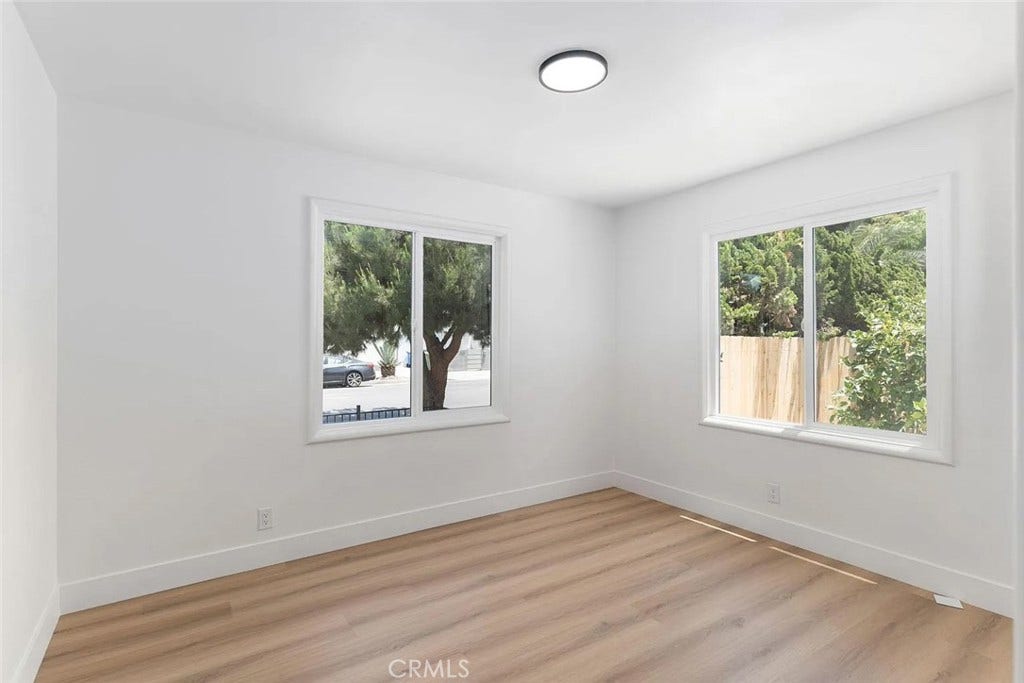 1050 S Plymouth, Los Angeles, CA 90019 1050 S Plymouth, Los Angeles, CA 90019
