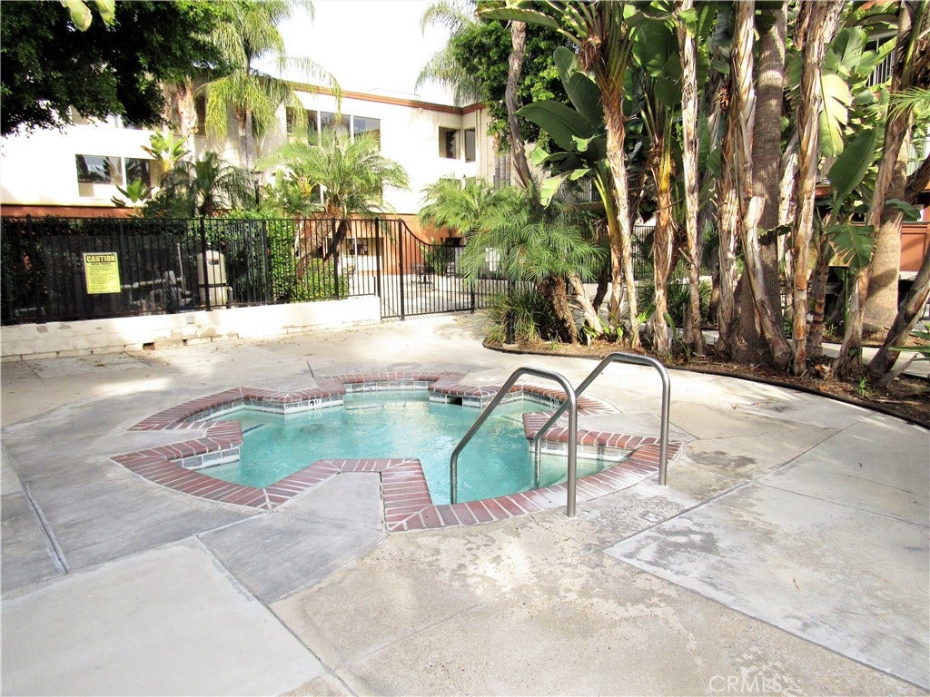400 N Acacia, #D34, Fullerton, CA 92831 400 N Acacia, #D34, Fullerton, CA 92831