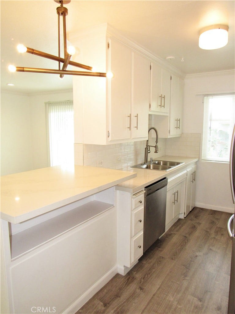 400 N Acacia, #D34, Fullerton, CA 92831 400 N Acacia, #D34, Fullerton, CA 92831