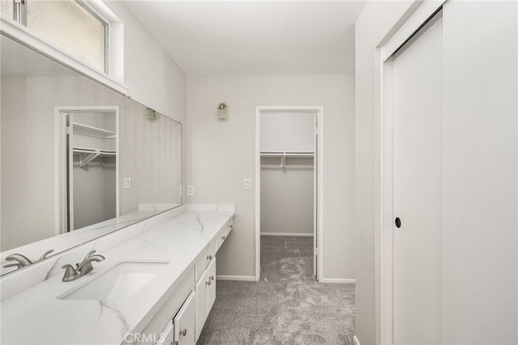 1877 Swan Circle, Costa Mesa, CA 92626