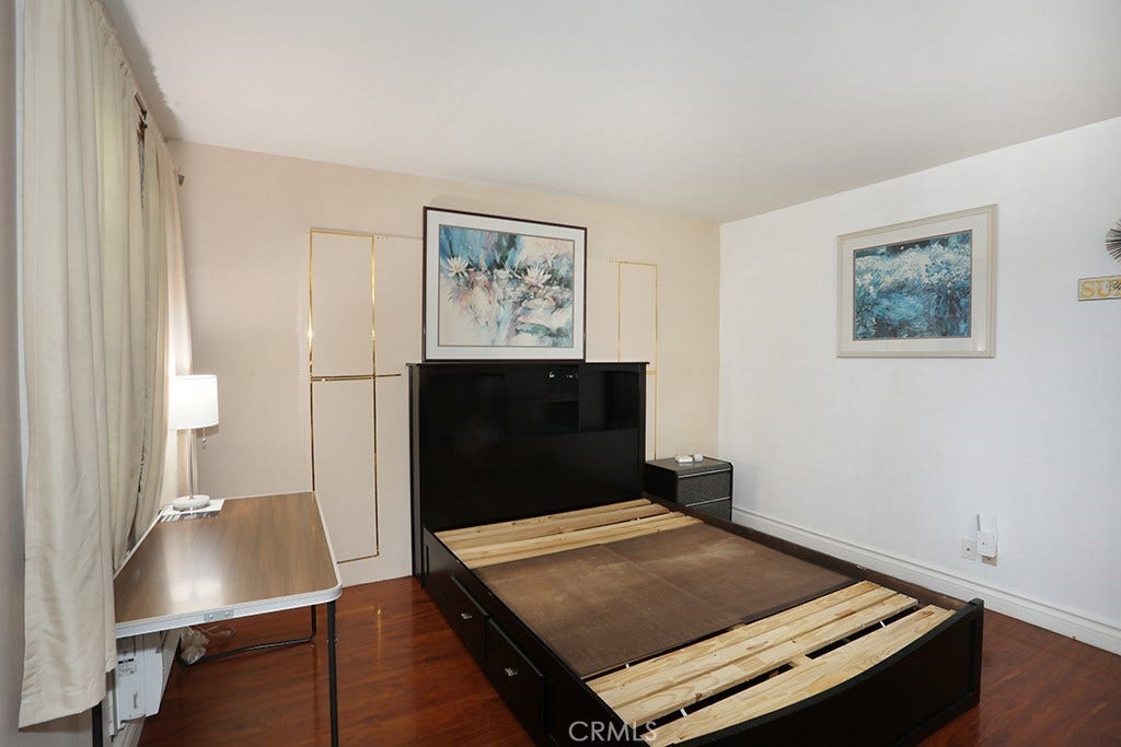 5214 W 3rd, Santa Ana, CA 92703