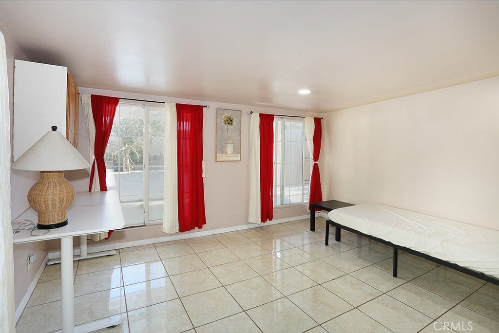 5214 W 3rd, Santa Ana, CA 92703