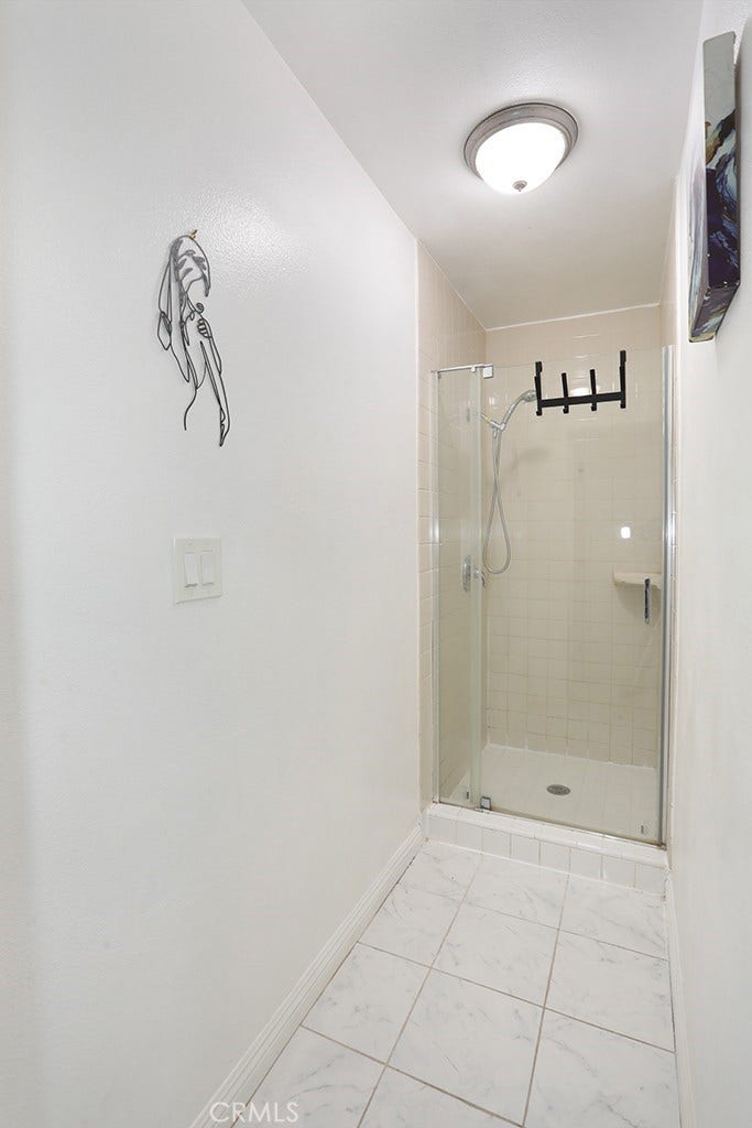 5214 W 3rd, Santa Ana, CA 92703