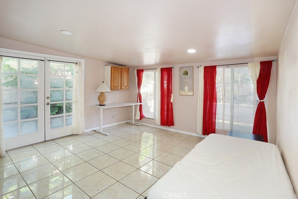 5214 W 3rd, Santa Ana, CA 92703