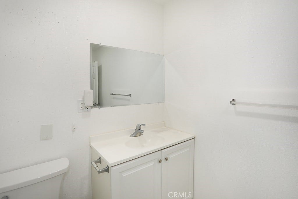 5214 W 3rd, Santa Ana, CA 92703
