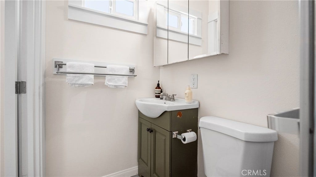 1849 W 38th Street, Los Angeles, CA 90062 Bathroom 2.