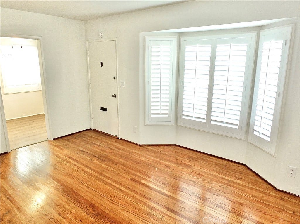 3726 Weston Place, Long Beach, CA 90807 Stunning Living Room