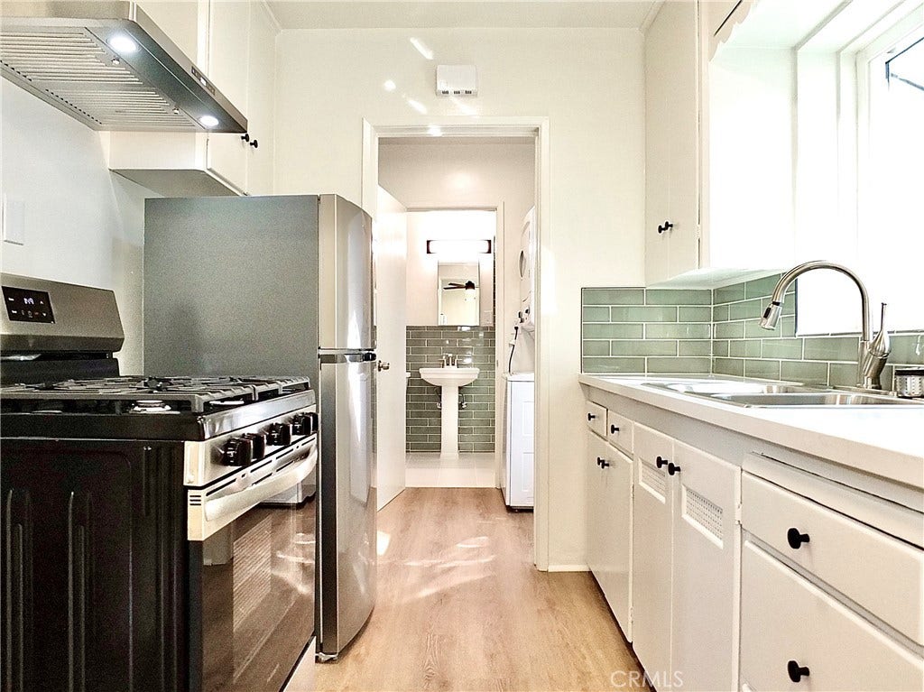 3726 Weston Place, Long Beach, CA 90807 3726 Weston Place, Long Beach, CA 90807