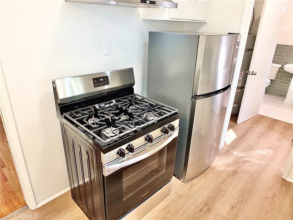 3726 Weston Place, Long Beach, CA 90807 New Gas Stove and Fridge included.
