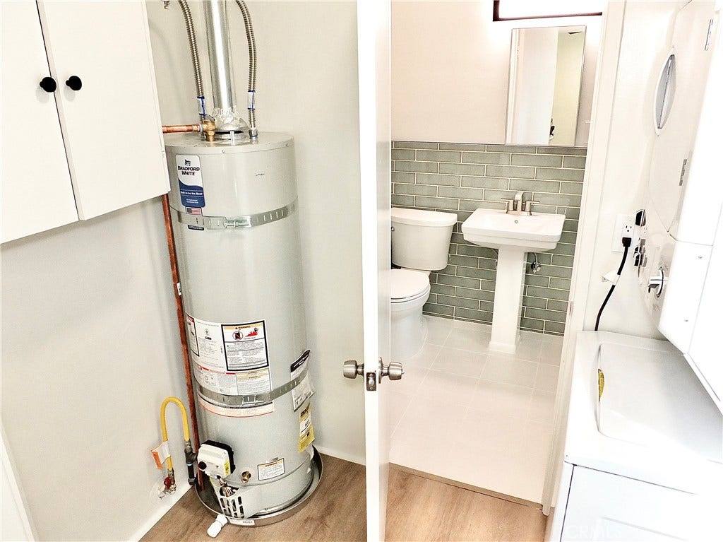 3726 Weston Place, Long Beach, CA 90807 Brand new water heater