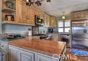 31648 Florence, Laguna Beach, CA 92651 31648 Florence, Laguna Beach, CA 92651