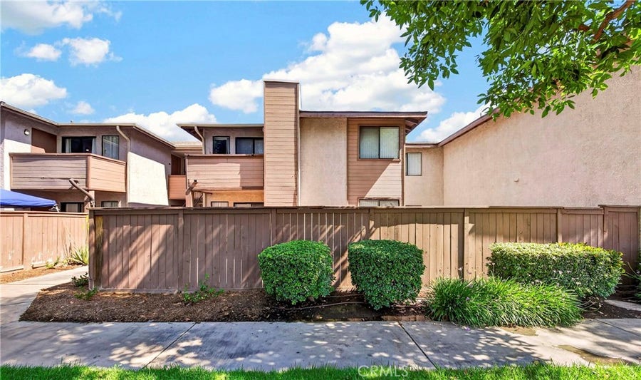 Property photo for 1315 Massachusetts Avenue, #103, Riverside, CA
