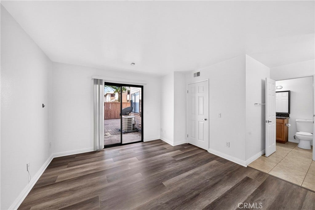 1315 Massachusetts Avenue, #103, Riverside, CA 92507 Master bedroom with vanity area