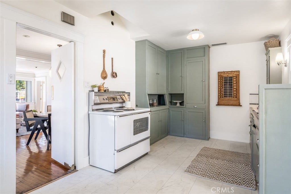 3741 E 4th Street, Long Beach, CA 90814