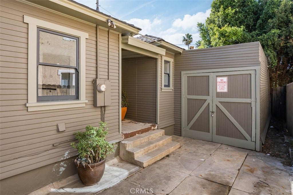 3741 E 4th Street, Long Beach, CA 90814
