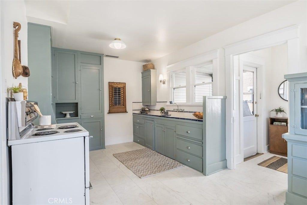 3741 E 4th Street, Long Beach, CA 90814