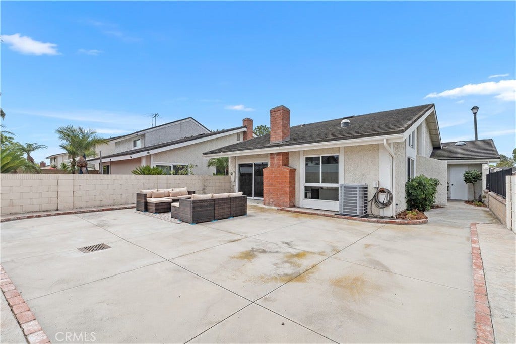 5171 Blackpool Road, Westminster, CA 92683 HUGE back yard.